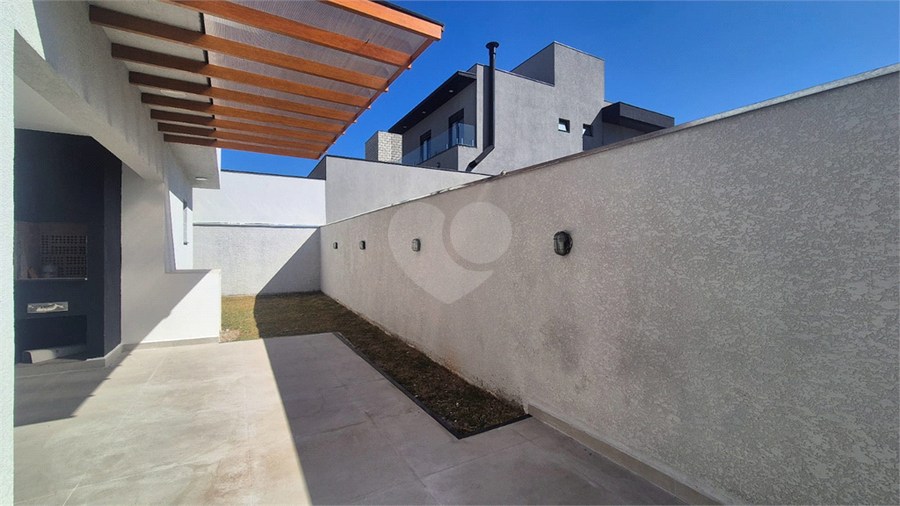 Foto REO1114878