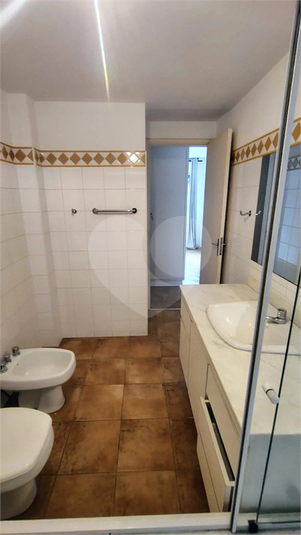 Foto REO1114881