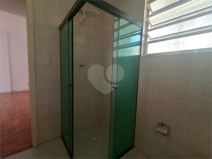 Foto REO1114884