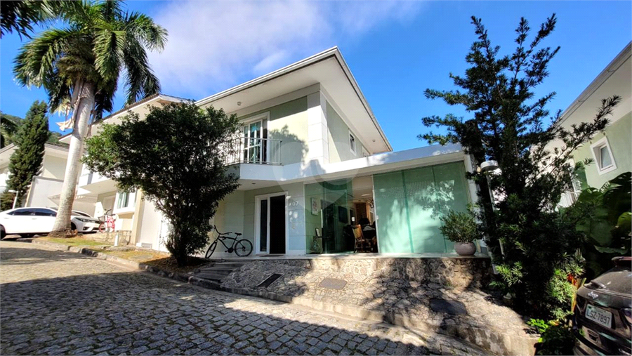 Foto REO1114891