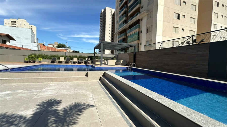 Foto REO1114899