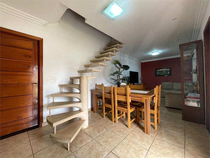 Foto REO1114904