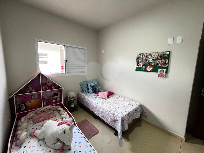 Foto REO1114917