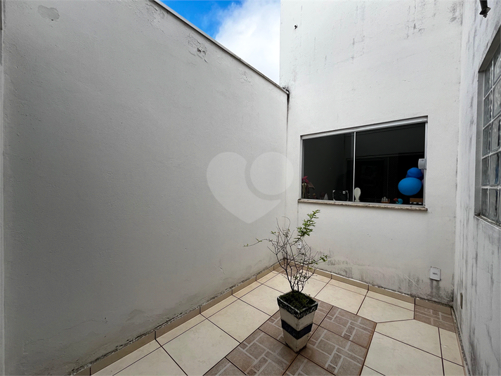 Foto REO1114917