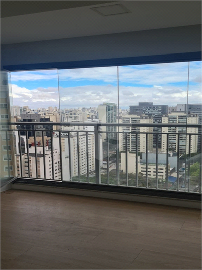 Foto REO1114919