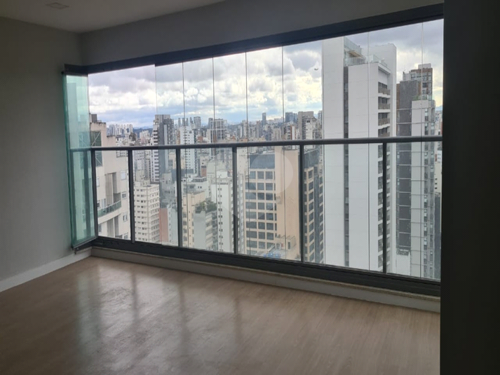 Foto REO1114919