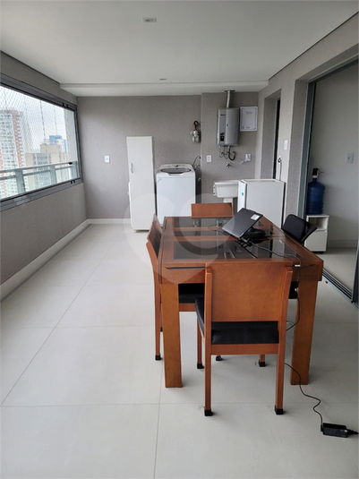 Foto REO1114926