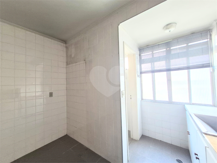 Foto REO1114935