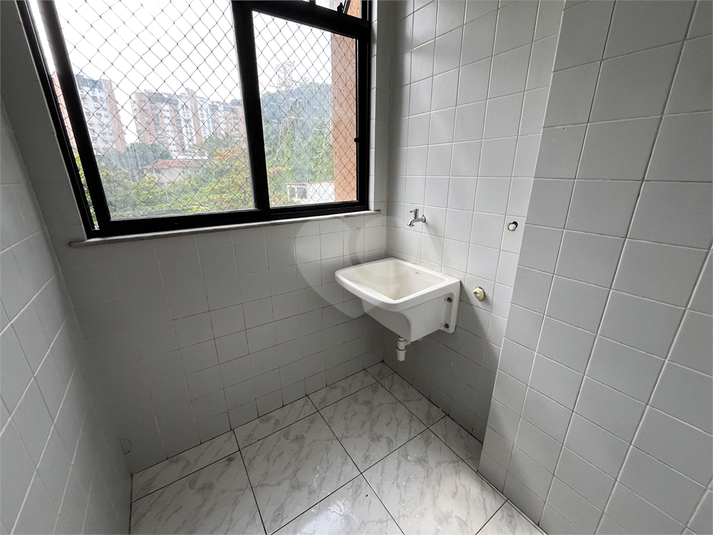 Foto REO1114936