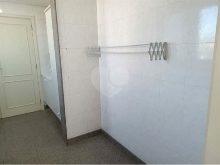Foto REO1114943