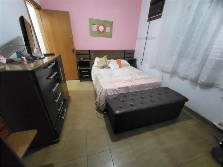 Foto REO1114947