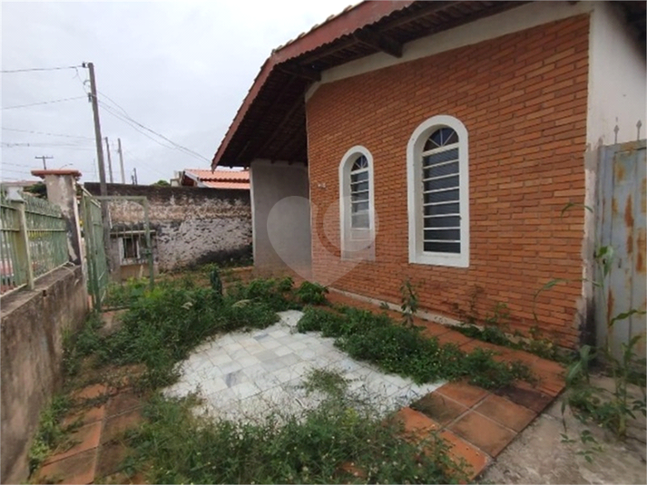 Foto REO1114949