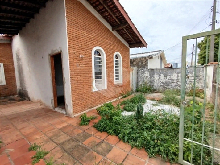 Foto REO1114949
