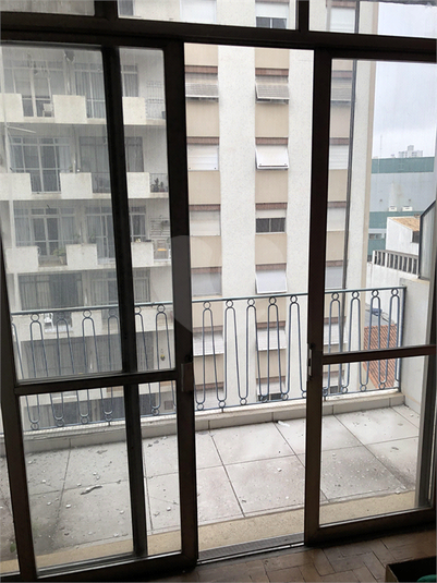 Foto REO1115005