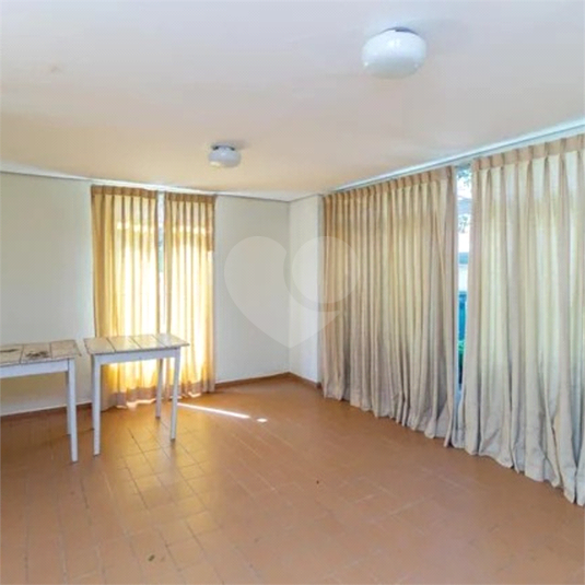Foto REO1115010