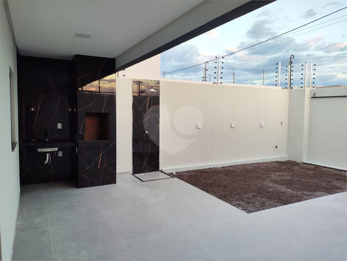 Foto REO1115012