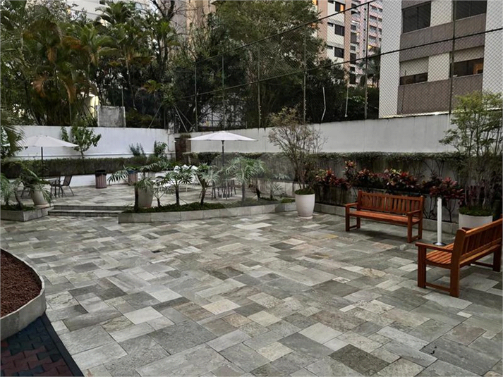 Foto REO1115017