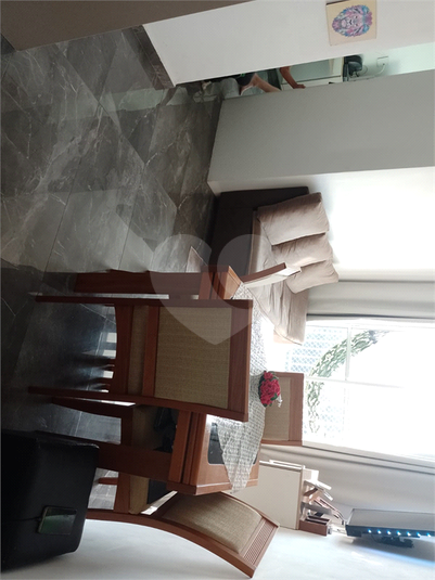 Foto REO1115018