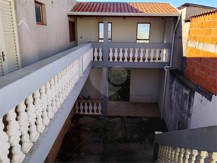 Foto REO1115037