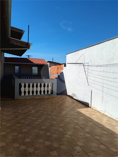 Foto REO1115037
