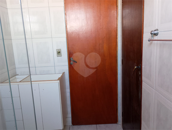 Foto REO1115037