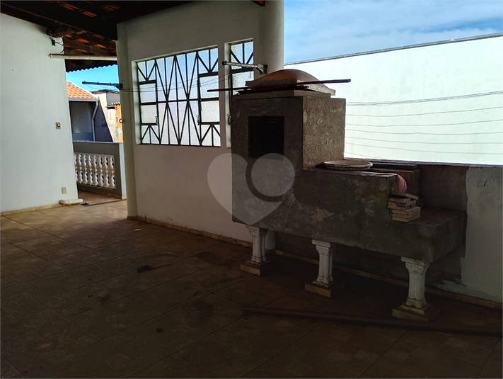 Foto REO1115037