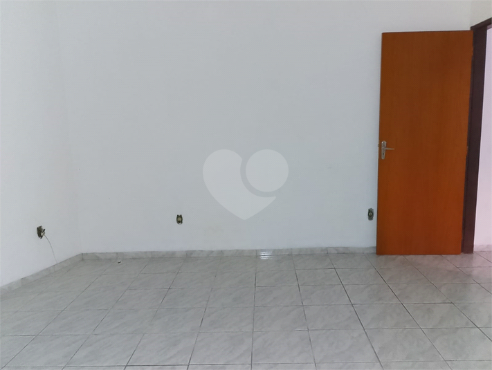 Foto REO1115037