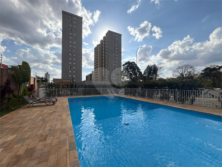Foto REO1115047
