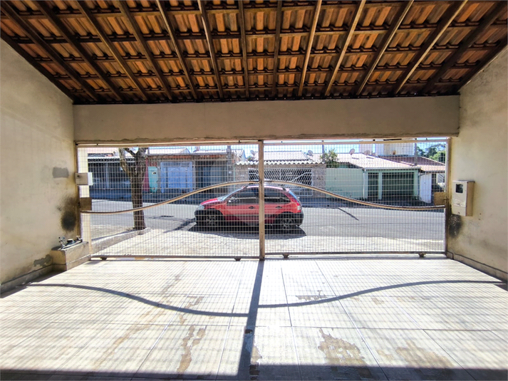 Foto REO1115053