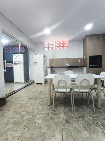 Foto REO1115053