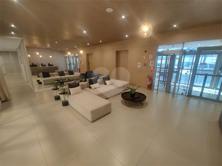 Foto REO1115057
