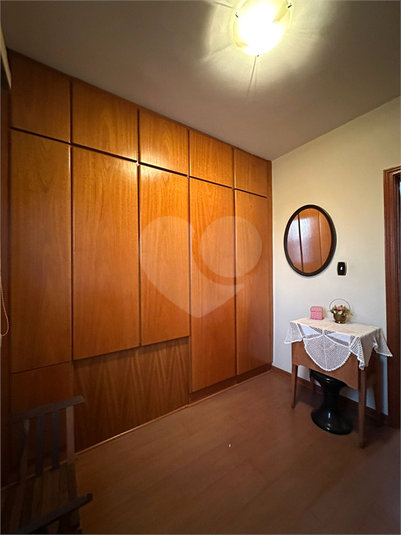 Foto REO1115058