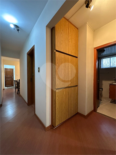 Foto REO1115058