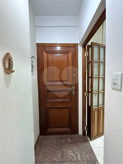 Foto REO1115058