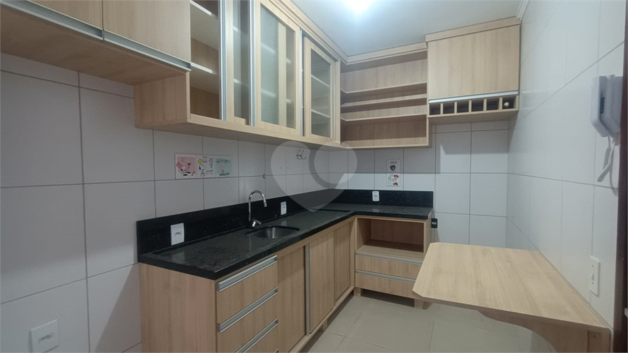 Foto REO1115059