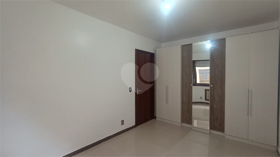 Foto REO1115059