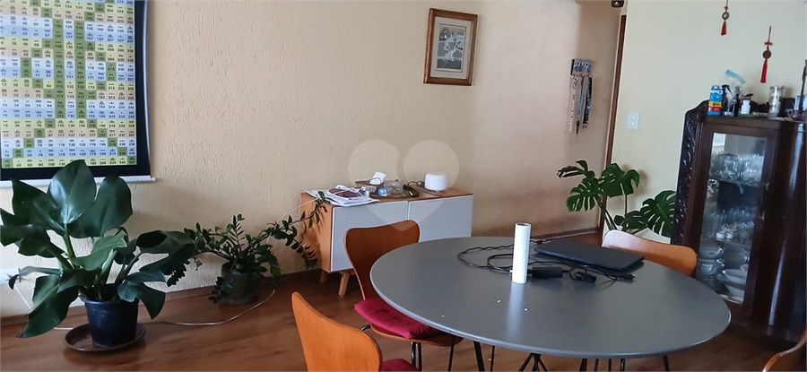 Foto REO1115064