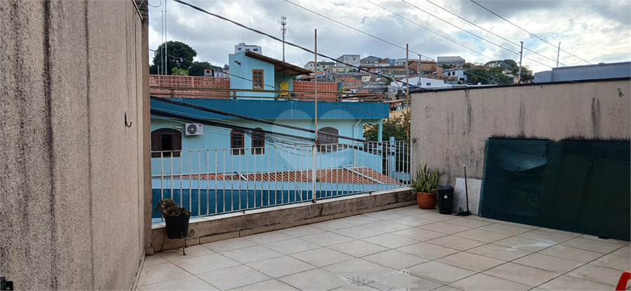 Foto REO1115064