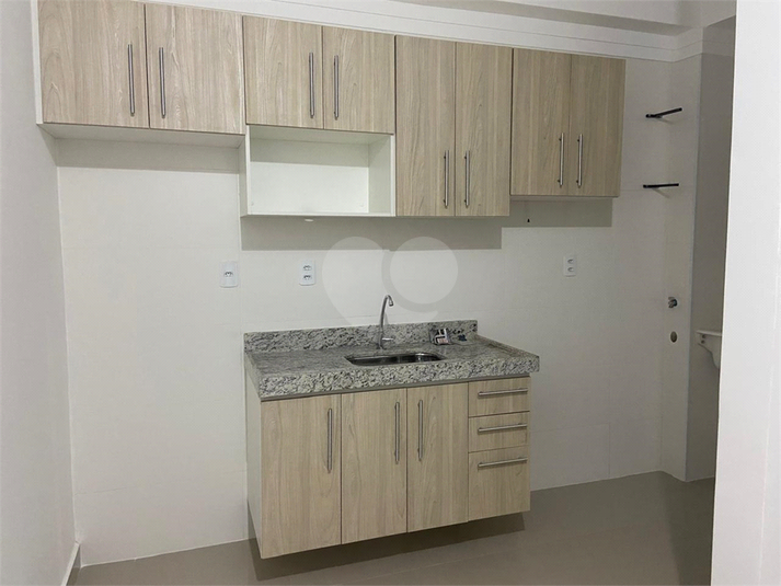 Foto REO1115065