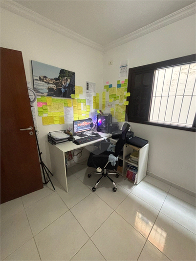 Foto REO1115077