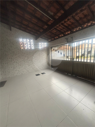 Foto REO1115077