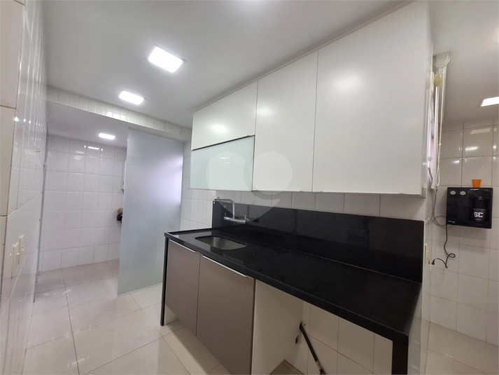 Foto REO1115079