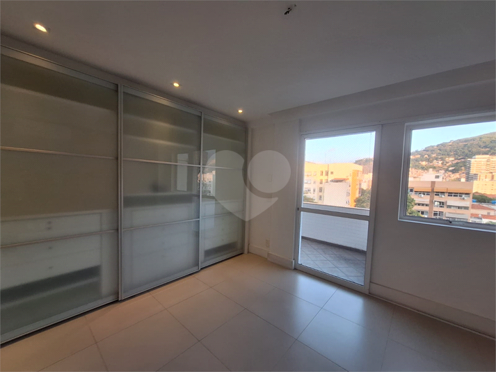Foto REO1115079