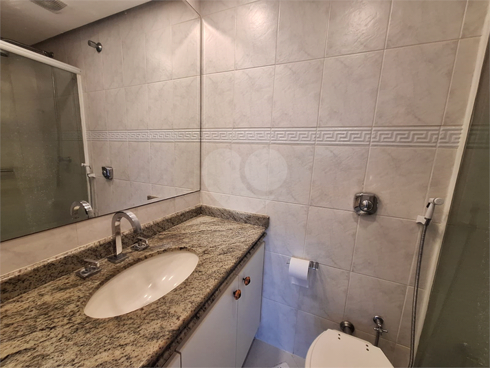 Foto REO1115079