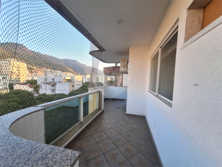 Foto REO1115079