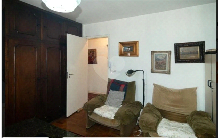 Foto REO1115080