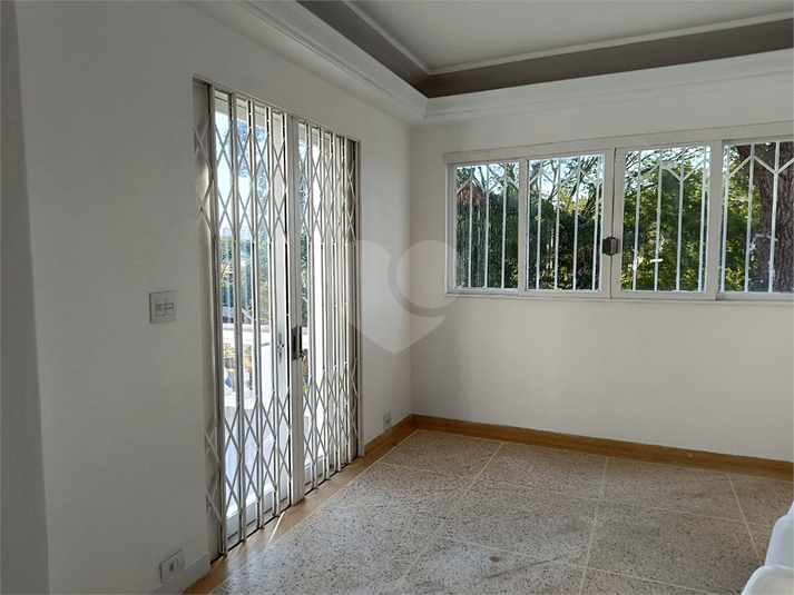 Foto REO1115081