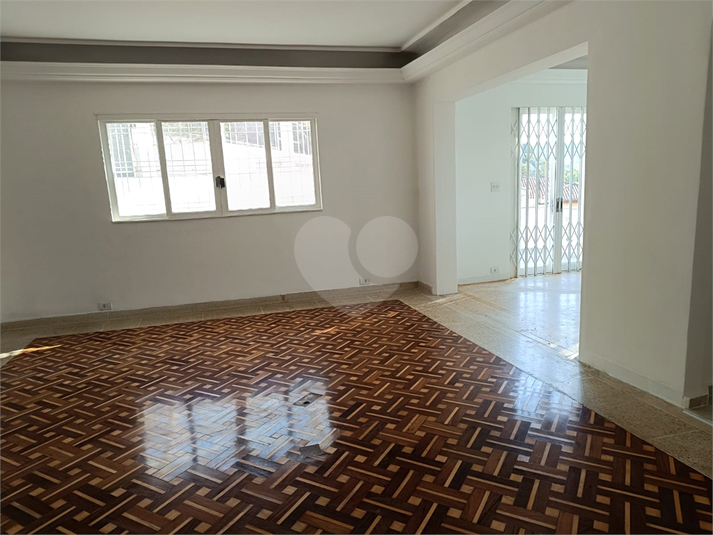 Foto REO1115081