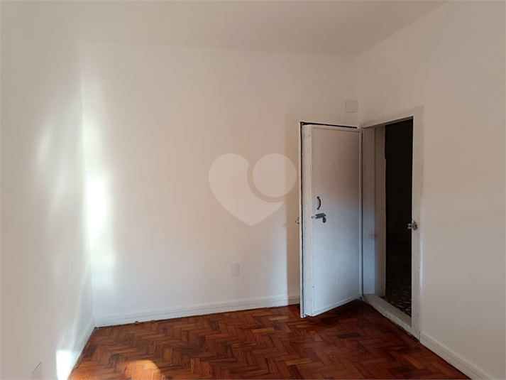 Foto REO1115081