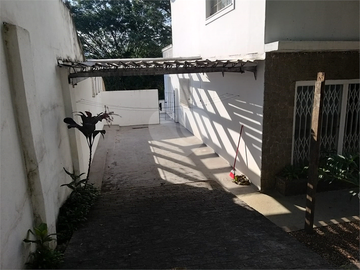 Foto REO1115081